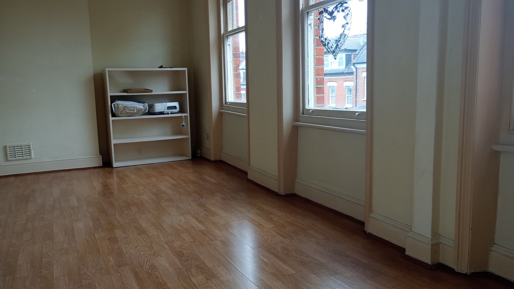 house or flat for sale or rent in south west London