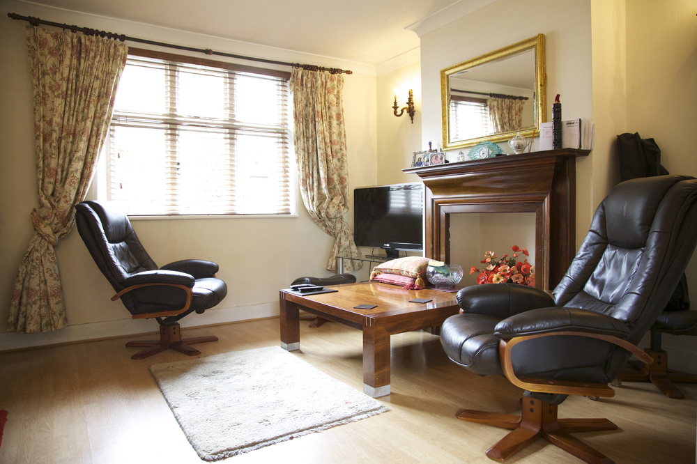 house or flat for sale or rent in south west London