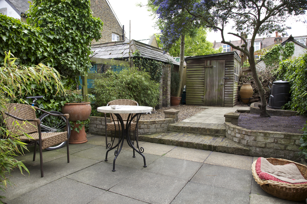 house or flat for sale or rent in south west London