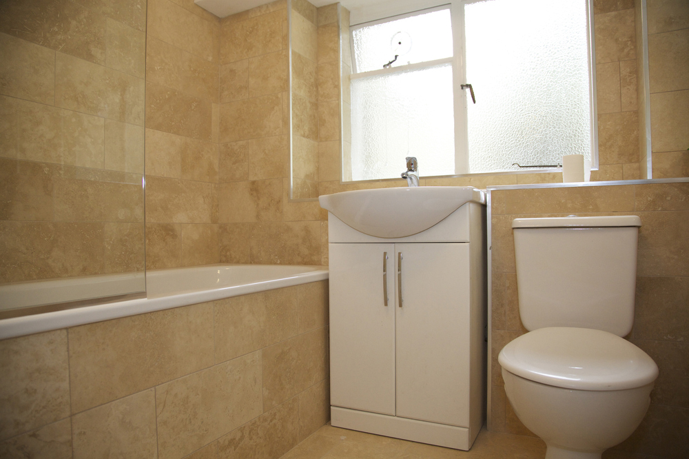 house or flat for sale or rent in south west London