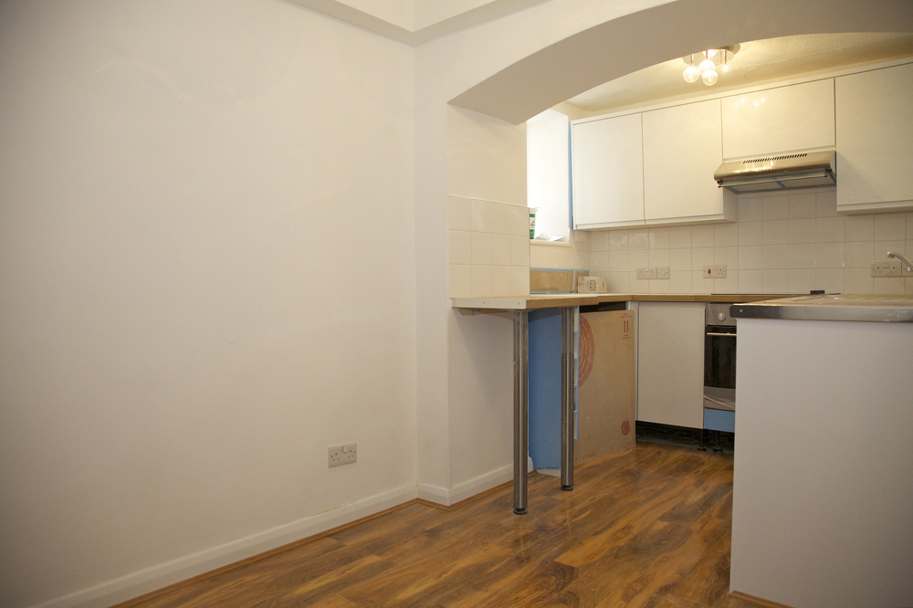 house or flat for sale or rent in south west London