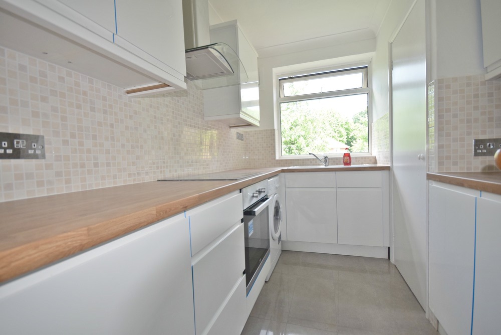 house or flat for sale or rent in south west London
