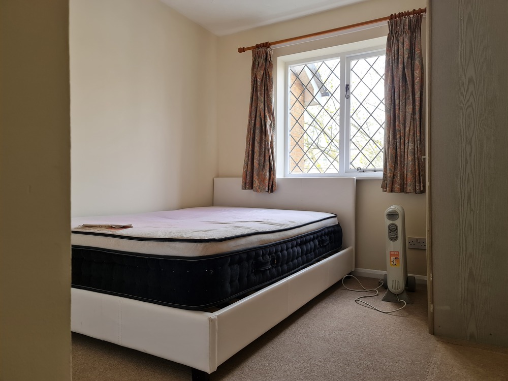 house or flat for sale or rent in south west London