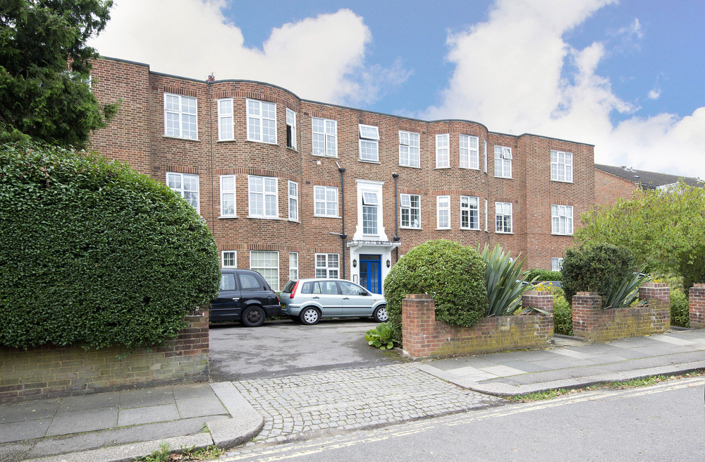 house or flat for sale or rent in south west London