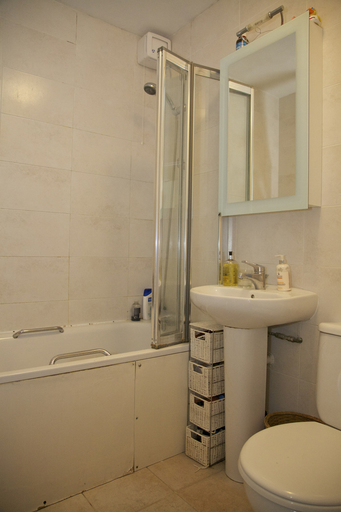 house or flat for sale or rent in south west London