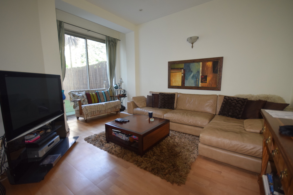 house or flat for sale or rent in south west London