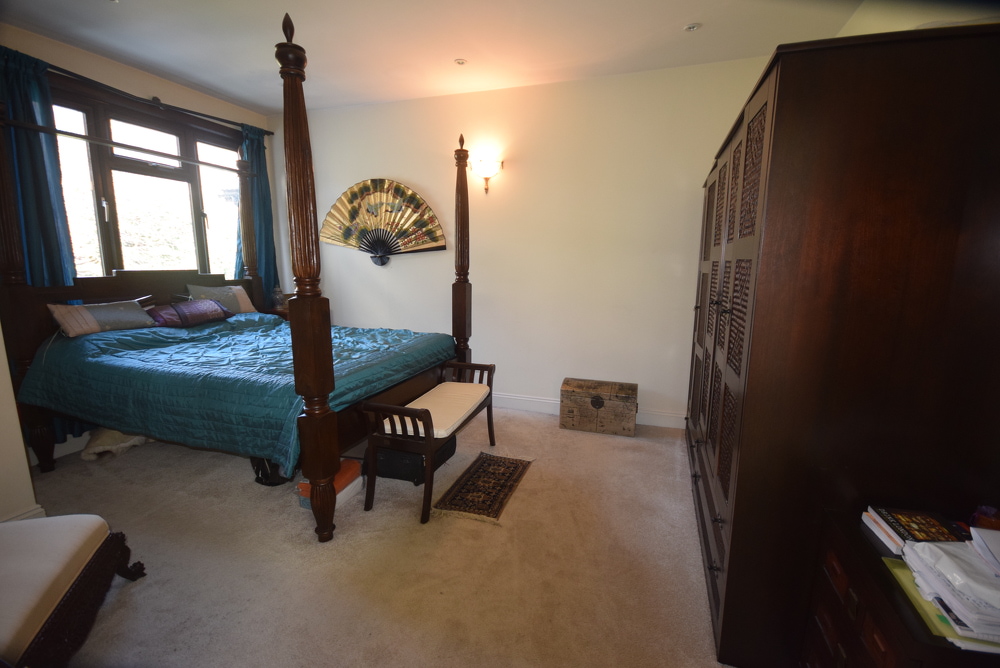 house or flat for sale or rent in south west London