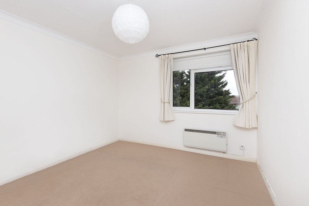 house or flat for sale or rent in south west London
